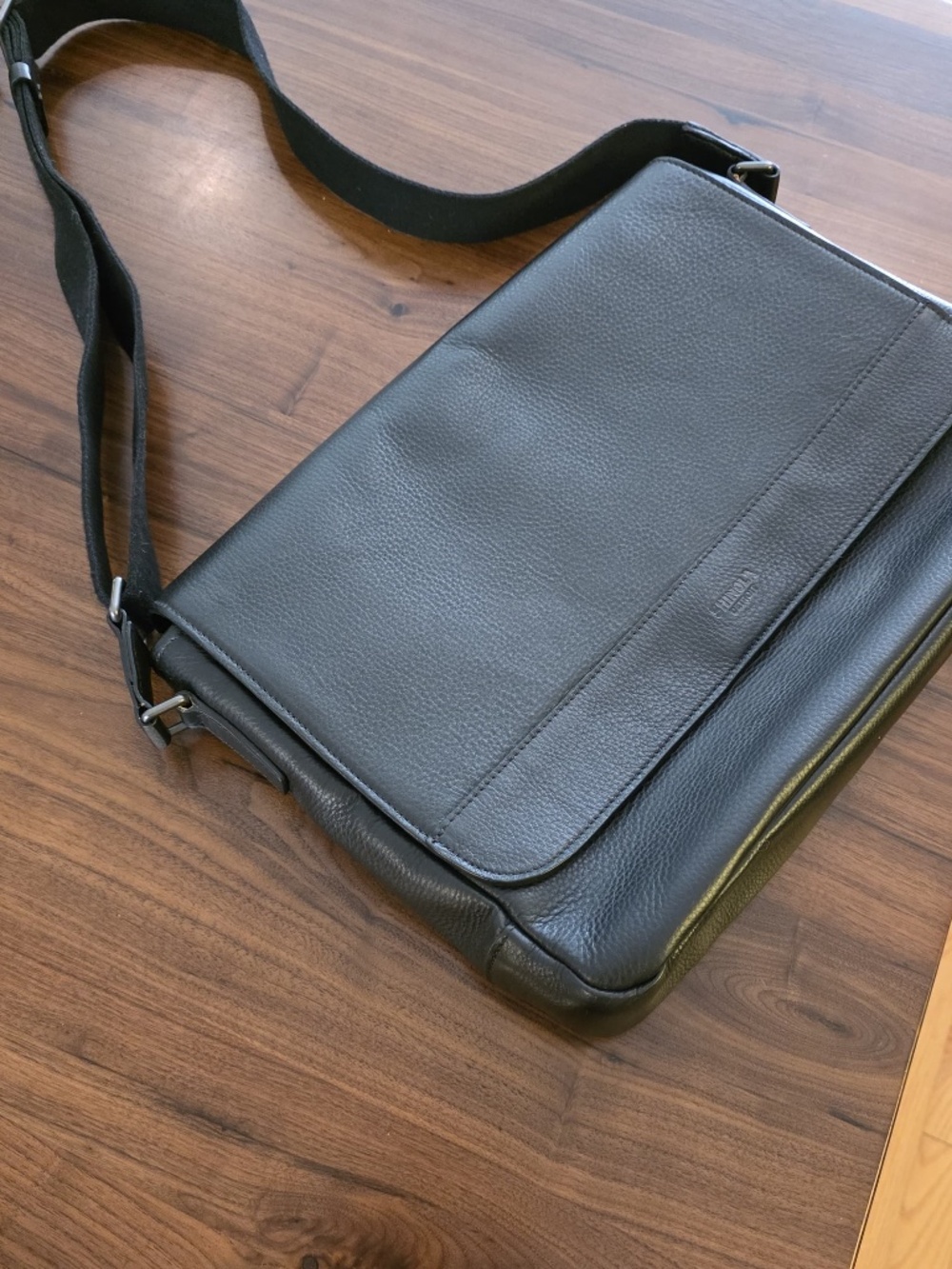 BNWT Shinola Detroit Runwell Black Leather Messenger Bag